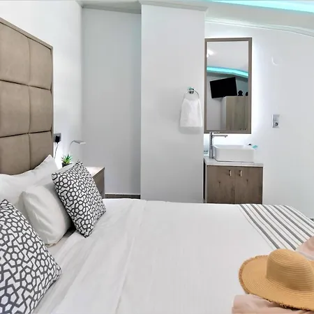 Sirines Aparthotel Potos
