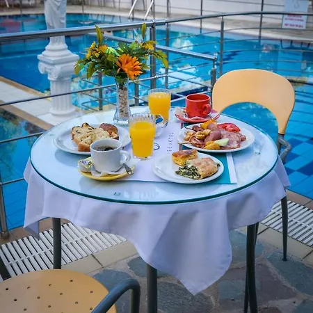 Hotel apartamentowy Sirines Complex 2*