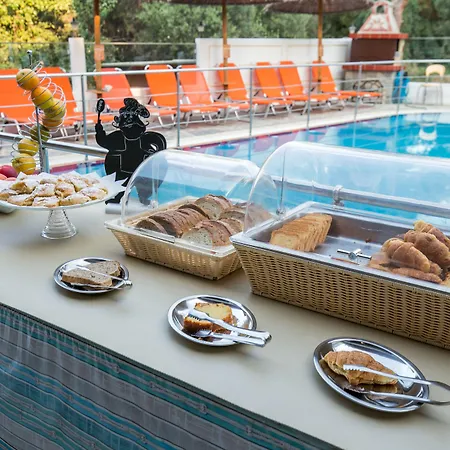 Sirines Complex Hotel apartamentowy Potos