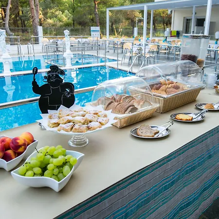 Hotel apartamentowy Sirines Complex Potos