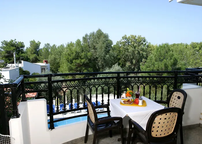 Sirines Complex 2* Потос