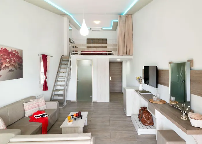 Sirines Complex Потос