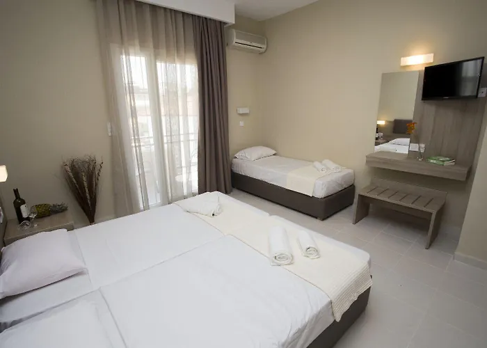 Sirines Complex Потос