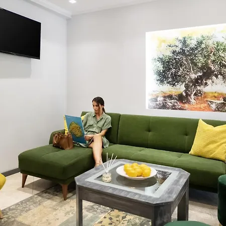 Sirines Complex Aparthotel 2*