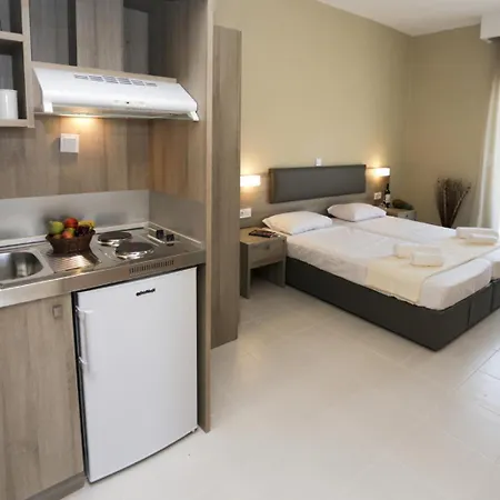 Sirines Complex 2* Potos