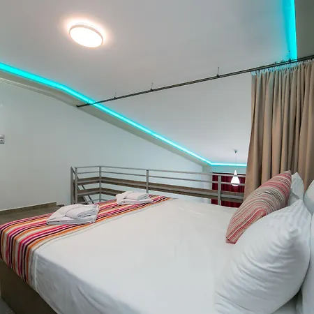 Sirines Complex Potos