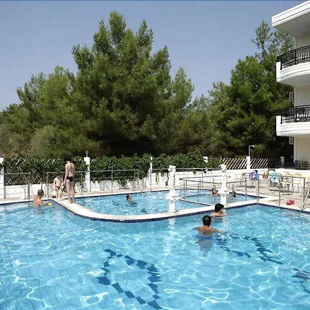Sirines Complex Lejlighedshotel