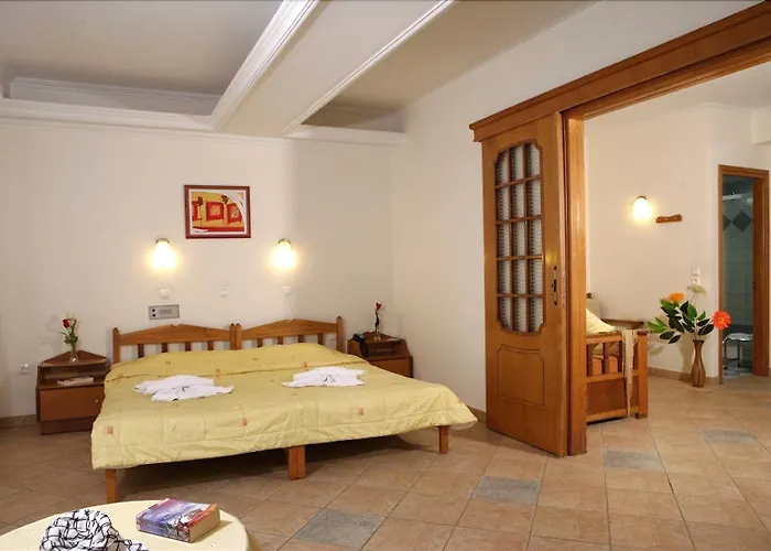 Sirines Complex Aparthotel 2*