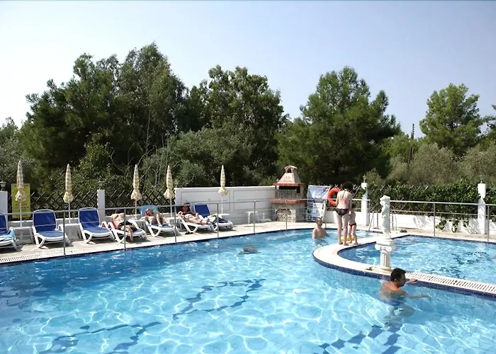 Sirines Complex Aparthotel Potos