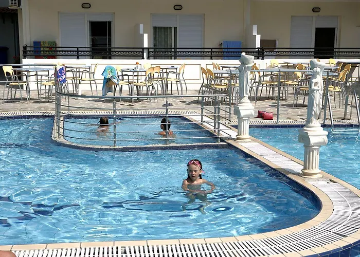 Aparthotel Sirines Complex