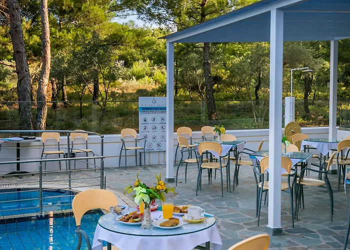 Sirines Complex Aparthotel 2*