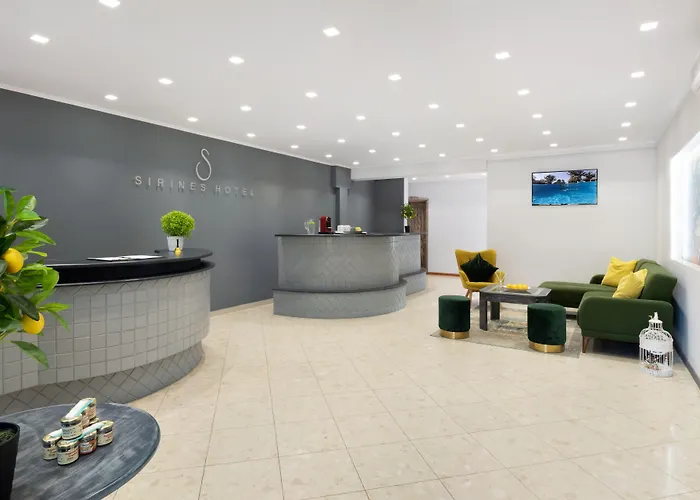 Sirines Complex מלון דירות 2*